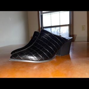 Qupid Alligator Heeled Mules